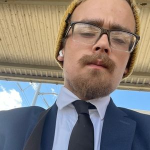 Meet your Posher, Christopher